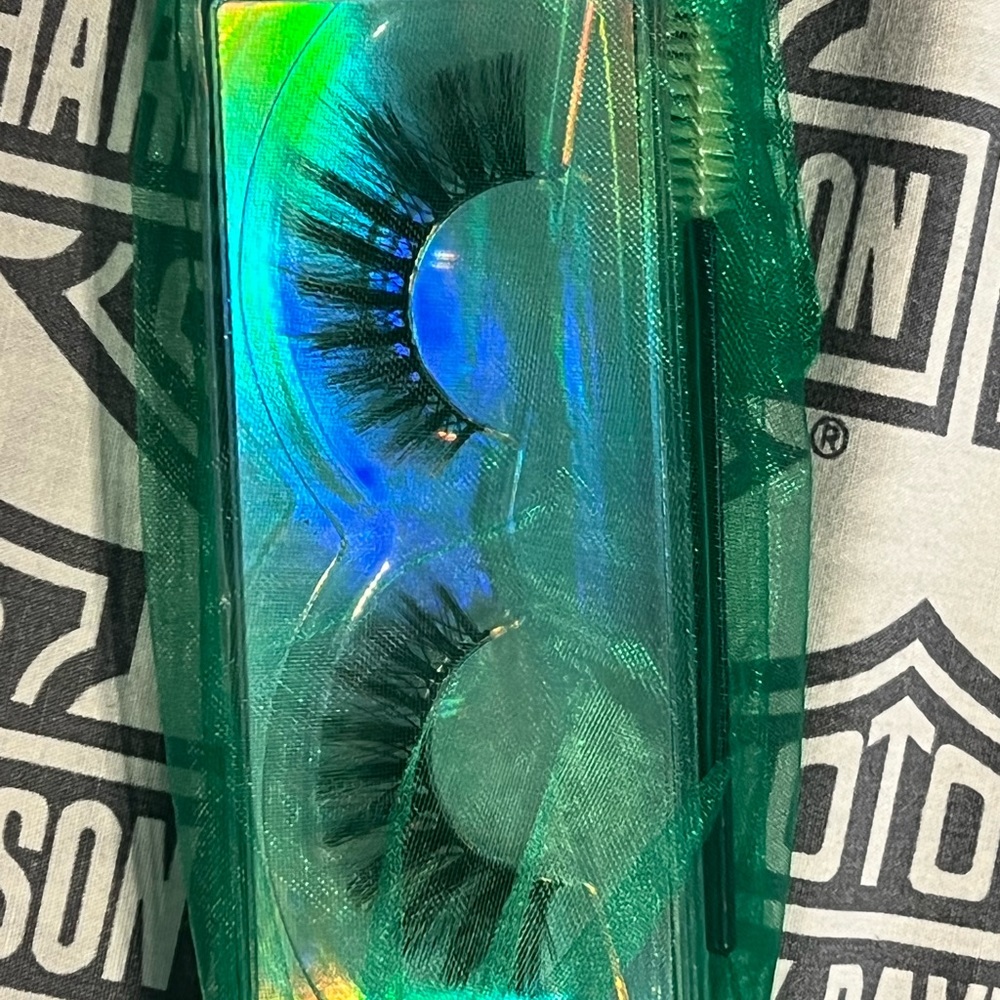 Eyelashes